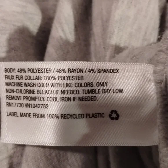 Maternity Sweatshirt Pullover - Picture 7 of 7